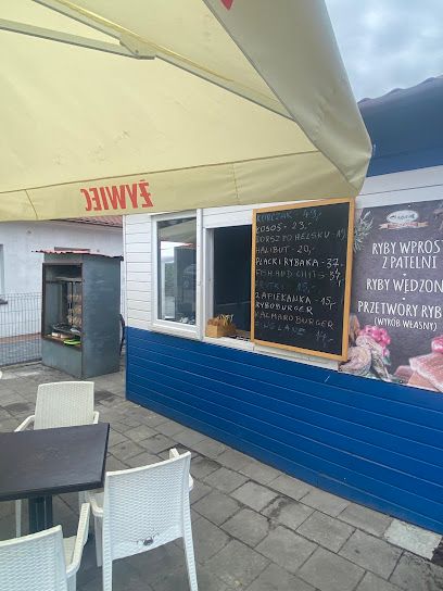 Bar w Ogródku, okolice dworca Dworzec PKP Hel