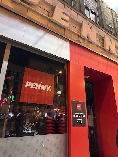 PENNY. Szent István krt., sklep przy dworcu Budapest-Nyugati