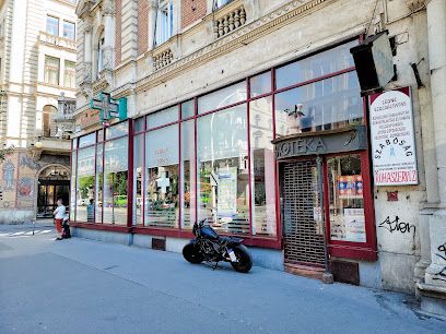 Teréz Patika, sklep przy dworcu Budapest-Nyugati