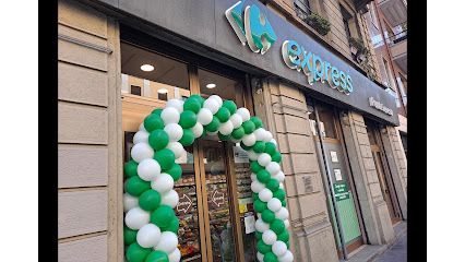 Carrefour Express, sklep przy dworcu Milano Centrale