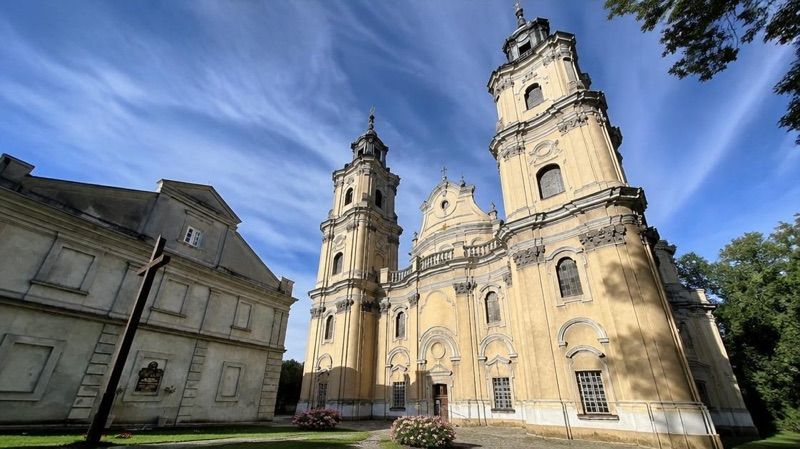 Parafia MB Bolesnej w Jarosławiu, atrakcja w pobliżu dworca Jarosław