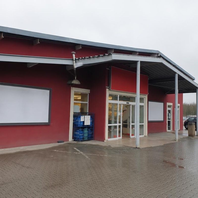 Market Aljan, sklep przy dworcu Jarosław