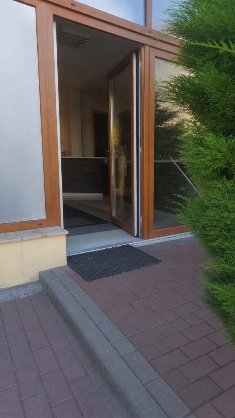 Cytrynowa, sklep przy dworcu Jaworzyna Śląska