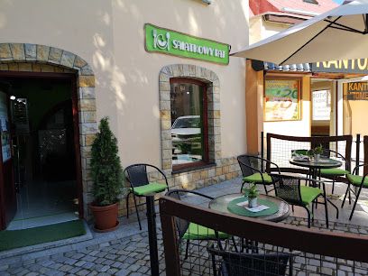 Sałatkowy Raj, okolice dworca Kłodzko Miasto