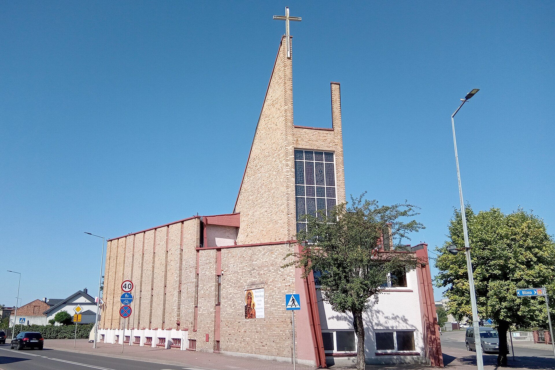 Kościół pw. Matki Bożej Częstochowskiej, atrakcja w pobliżu dworca Koło
