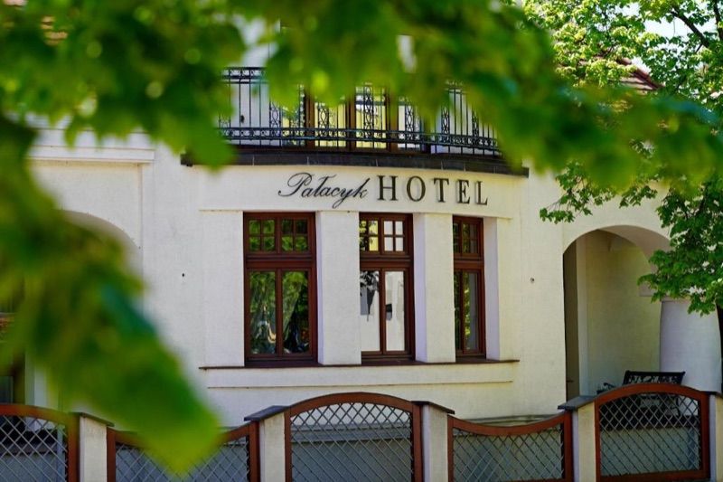 Hotel Pałacyk Konin, hotel blisko dworca Konin