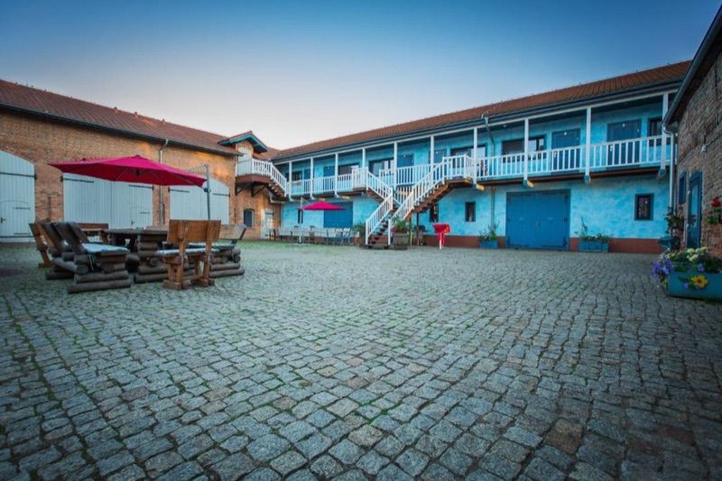 Gutshof Dragefeld, hotel blisko dworca Krzyż