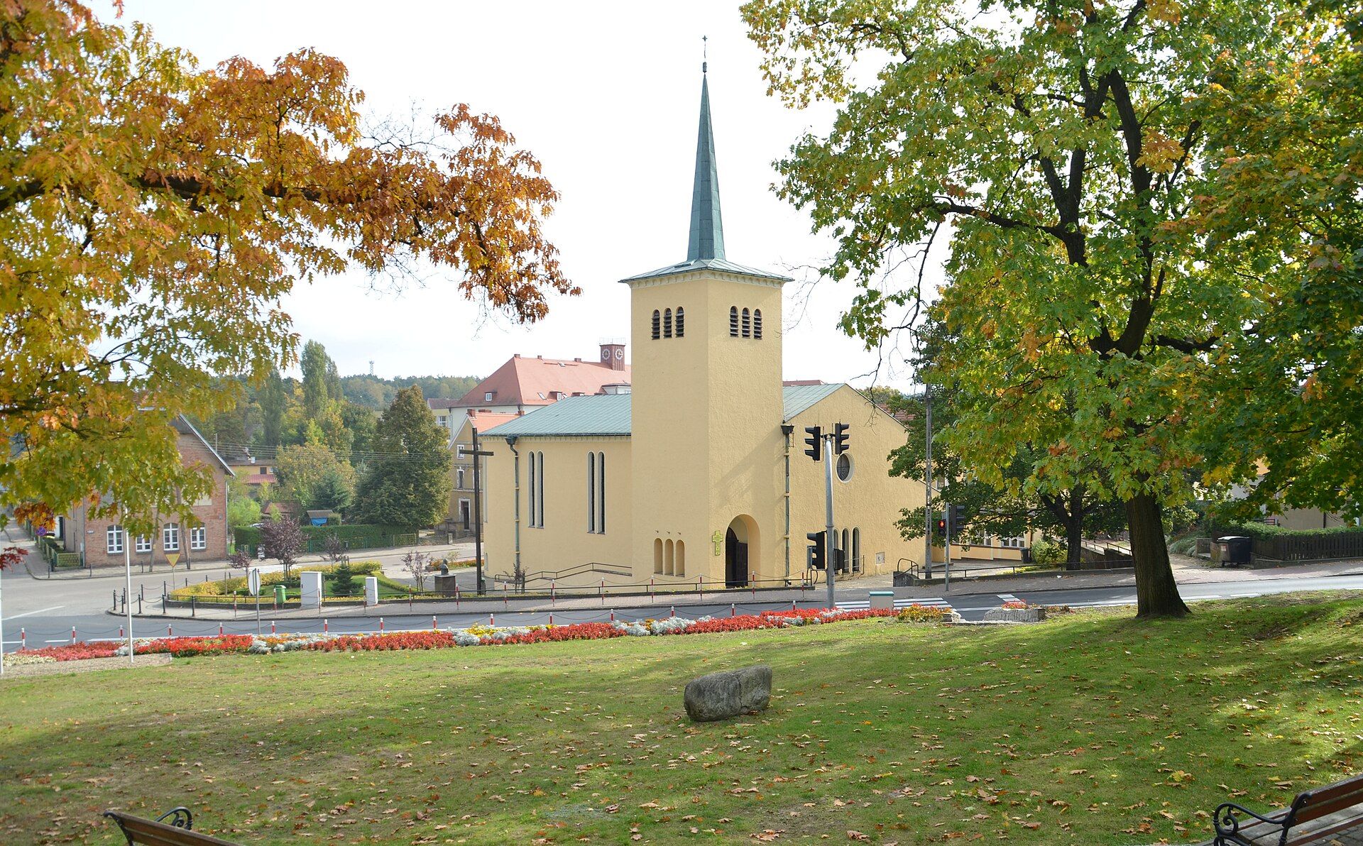 Kościół pw. św. Antoniego Padewskiego, atrakcja w pobliżu dworca Kuźnica (Hel)
