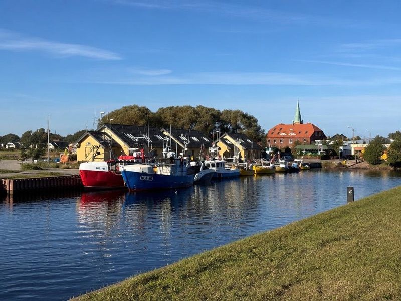 Port Kutrów Rybackich, atrakcja w pobliżu dworca Kuźnica (Hel)