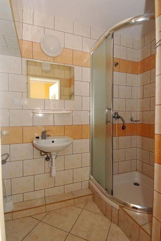 Dom Wczasowy AGA, hotel blisko dworca Łeba