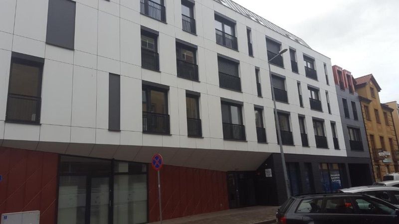 Apartament Skarbowa 2 & Parking, hotel blisko dworca Leszno