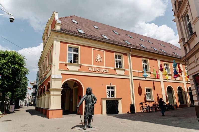Wieniawa, hotel blisko dworca Leszno