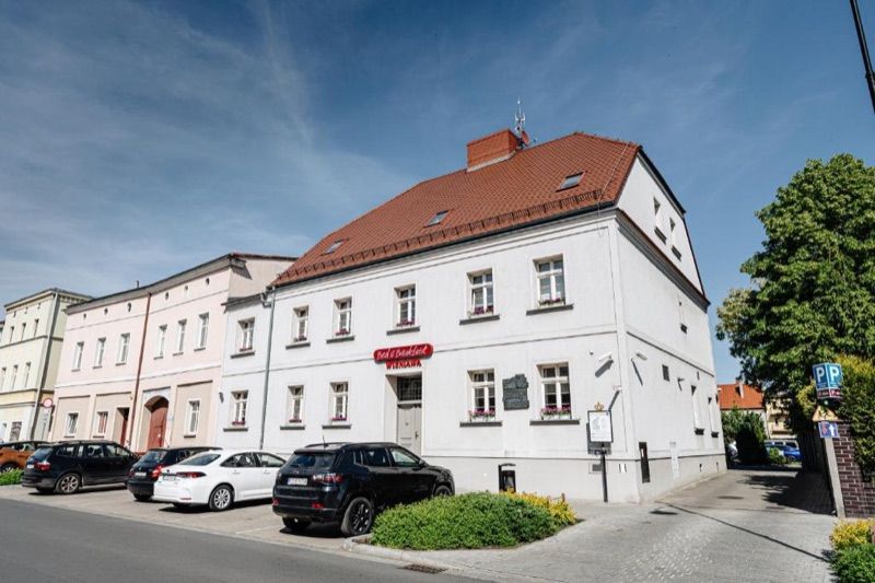 B&B Wieniawa PARKING I ŚNIADANIE W CENIE! BREAKFAST AND PARKING INCLUDED!, hotel blisko dworca Leszno