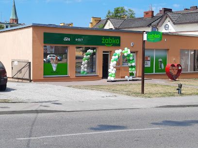 Żabka | Prosto z pieca, sklep przy dworcu Łobez
