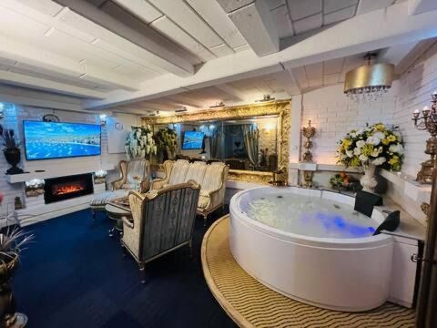 Apartment Host 2, hotel blisko dworca Kowno