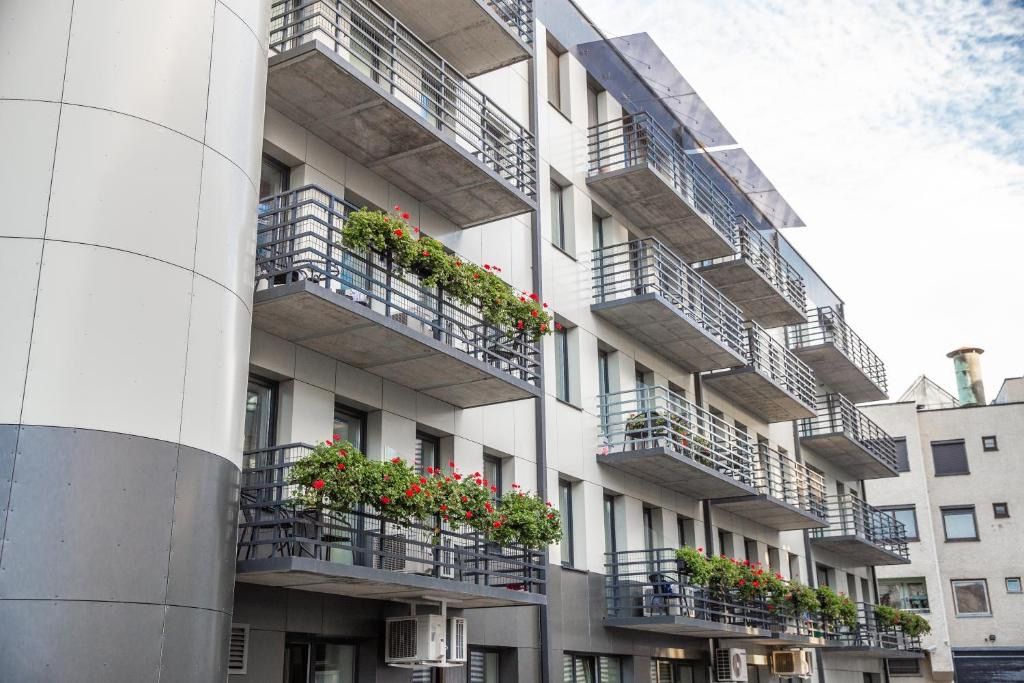 HOF Apartments, hotel blisko dworca Kowno