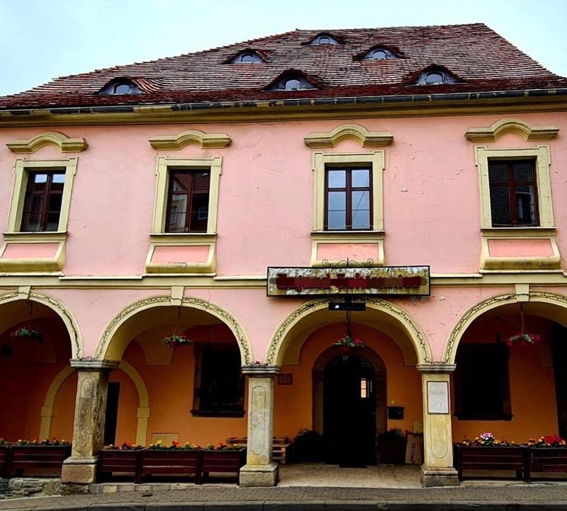 SUKIENNICE MIĘDZYLESIE, hotel blisko dworca Międzylesie