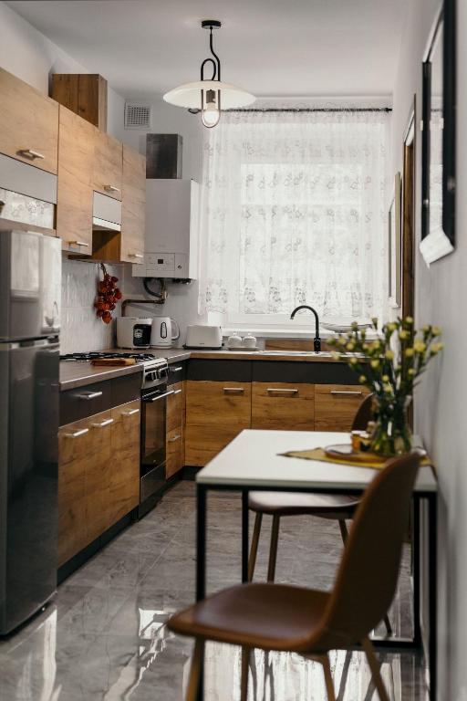 Apartament Miodownik, nocleg blisko dworca Międzylesie