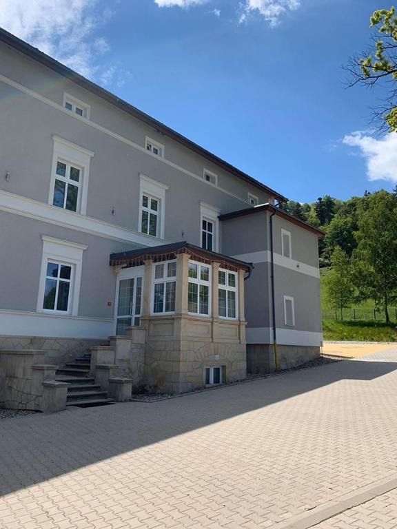 Willa Wiktoria, hotel blisko dworca Międzylesie