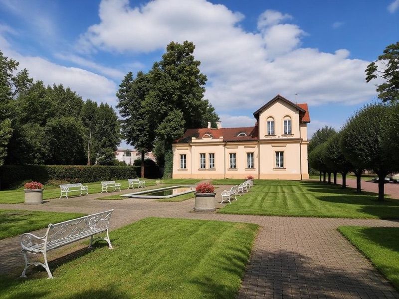 Muzeum VII Pułku Ułanów Lubelskich. Oddział Muzeum Ziemi Mińskiej, atrakcja w pobliżu dworca Mińsk Mazowiecki