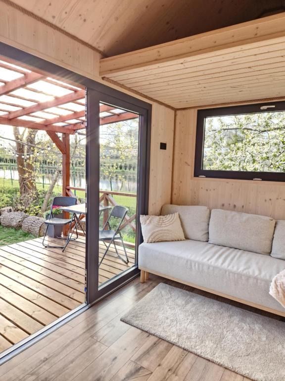 Mrozy House 2 - domki na wynajem pod Warszawą, hotel blisko dworca Mrozy