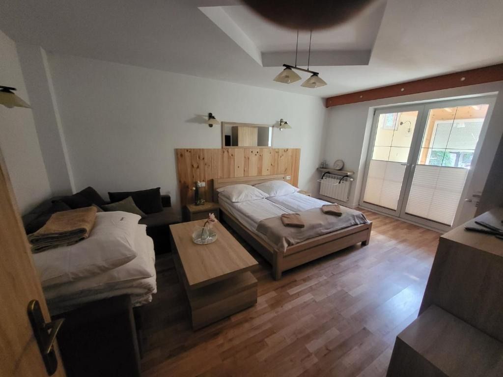 Apartament pod Basztą, hotel blisko dworca Muszyna