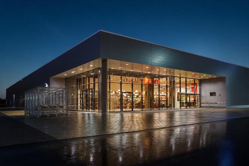Kaufland, sklep przy dworcu Myszków