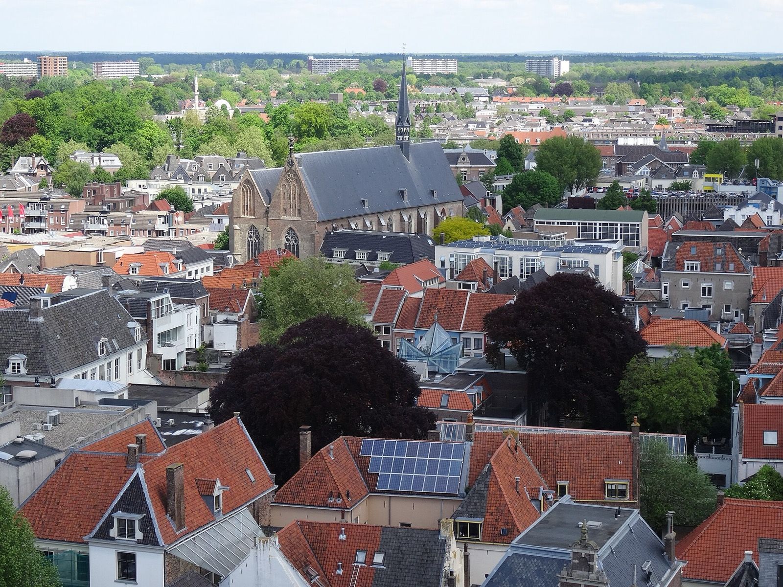 Broederenkerk, atrakcja w pobliżu dworca Deventer