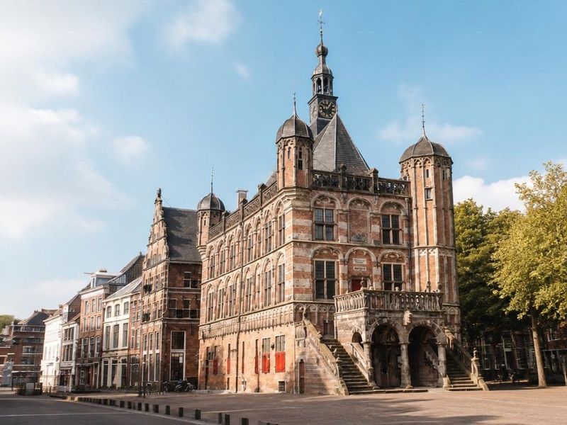 Museum De Waag, atrakcja w pobliżu dworca Deventer