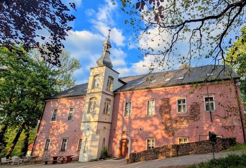 Rezydencja Dwór Górny, hotel blisko dworca Nowa Ruda