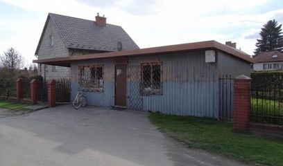 Sklep Spożywczy U Hani, sklep przy dworcu Nowa Sarzyna