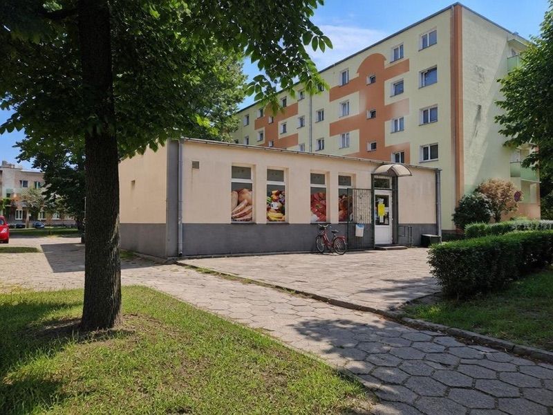 Lewiatan, sklep przy dworcu Nowa Sól