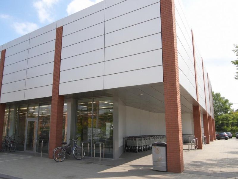 Lidl, sklep przy dworcu Nowa Sól