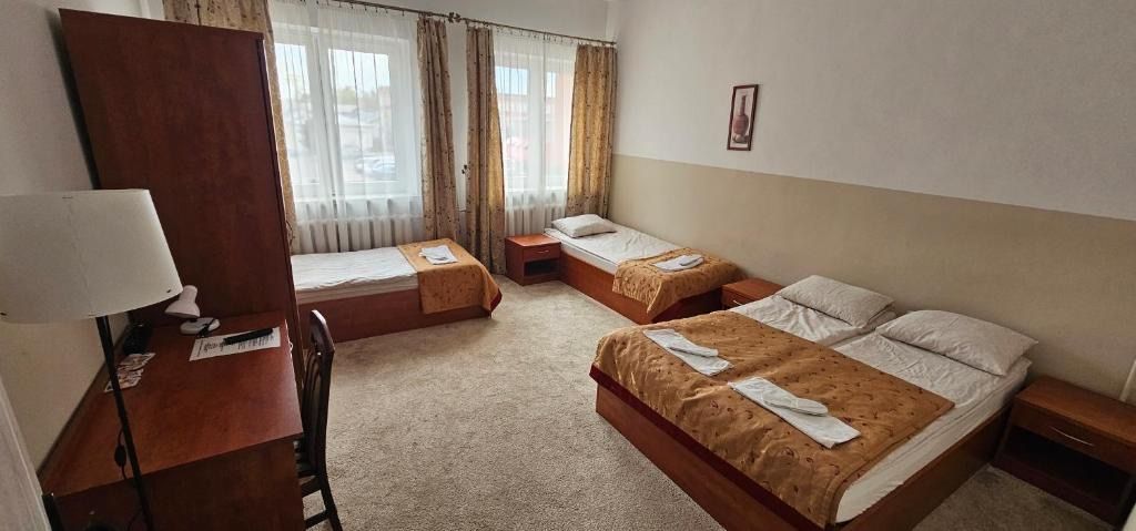 Rest Hostel Airport Modlin, hotel blisko dworca Nowy Dwór Mazowiecki