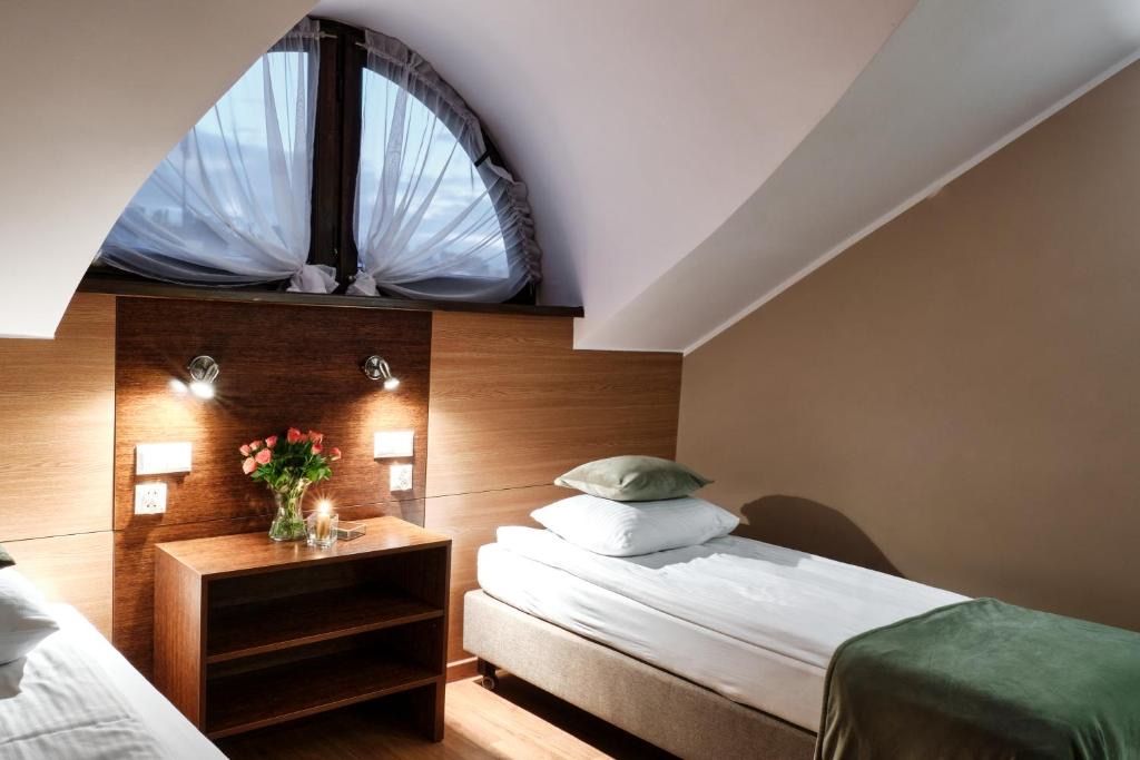 Restauracja Perła, hotel blisko dworca Oborniki Śląskie