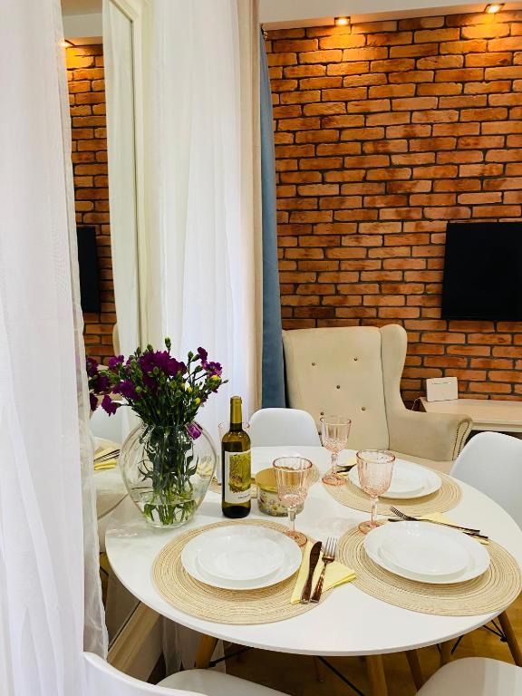 Przytulny apartament z tarasem, hotel blisko dworca Olsztynek
