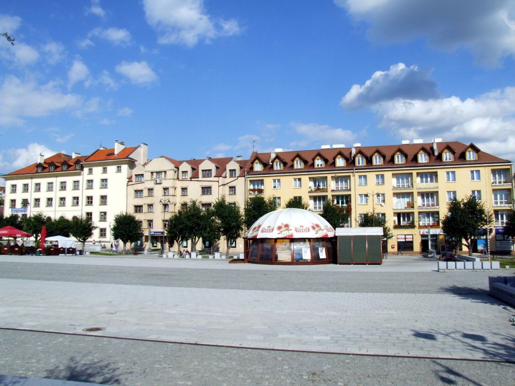 Rynek, atrakcja w pobliżu dworca Ostrowiec Świętokrzyski