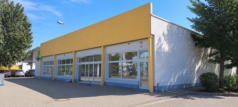DOZ Apteka Dbam o Zdrowie i Punkt Szczepień, sklep przy dworcu Pabianice