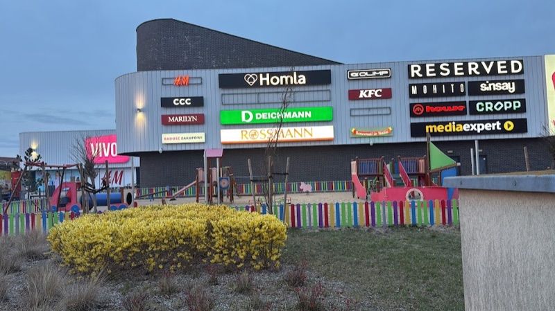 VIVO! Piła, galeria handlowa w pobliżu dworca Piła Główna