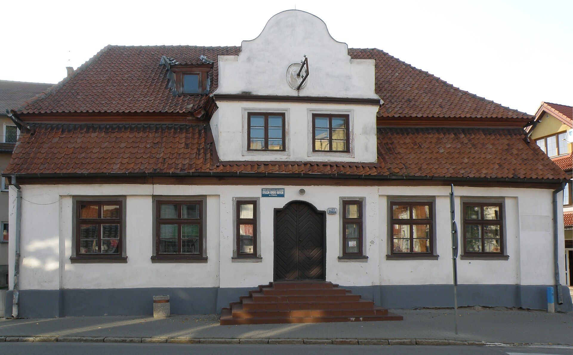 Dom królewski, atrakcja w pobliżu dworca Pisz