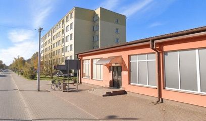 Kiosk spożywczy, sklep przy dworcu Pisz