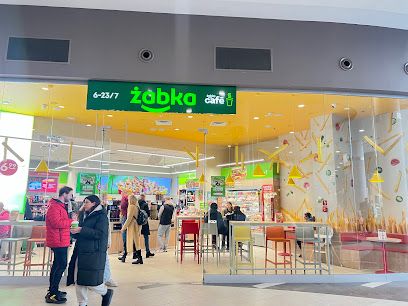 Żabka | Prosto z pieca, sklep przy dworcu Poznań Główny