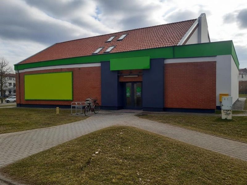 Stokrotka, sklep przy dworcu Pruszcz Gdański