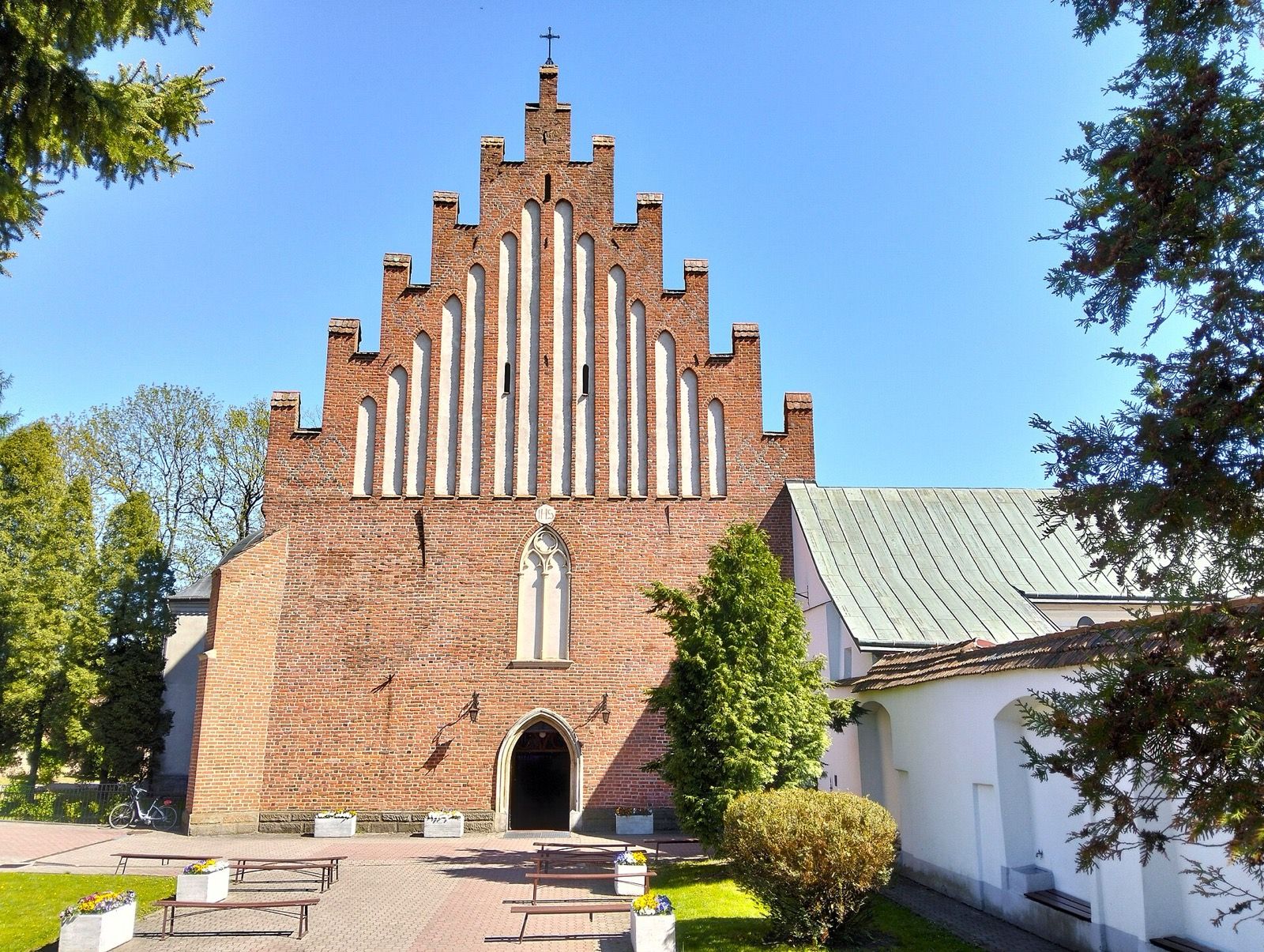 Klasztor OO. Bernardynów w Przeworsku, atrakcja w pobliżu dworca Przeworsk