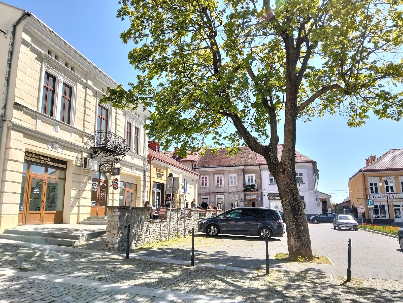 Rynek w Przeworsku, atrakcja w pobliżu dworca Przeworsk