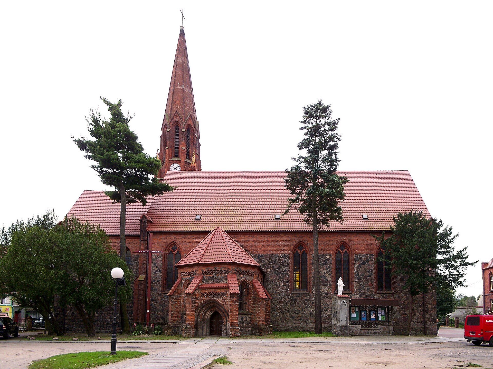 Parafia Najświętszego Serca Pana Jezusa w Rzepinie, atrakcja w pobliżu dworca Rzepin