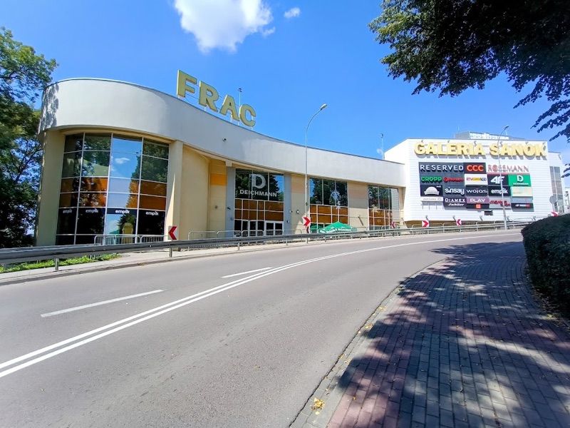 Galeria Sanok, galeria handlowa w pobliżu dworca Sanok