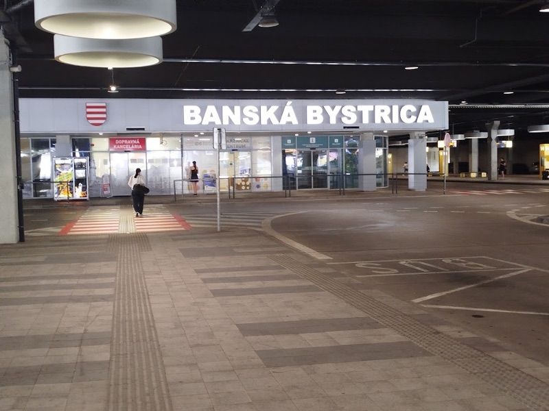 Terminal vlak bus shopping, galeria handlowa w pobliżu dworca Banská Bystrica