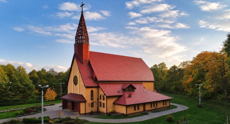 Kościół Matki Bożej Różańcowej w Skoczowie, atrakcja w pobliżu dworca Skoczów