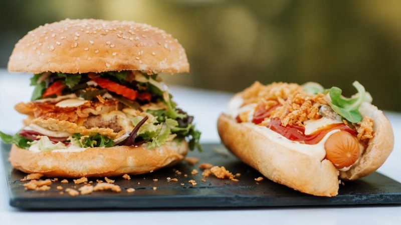 Burger Queen - burgery, hot-dogi, zapiekanki Skoczów, okolice dworca Skoczów